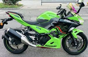 Kawasaki <span class=keywords><strong>Ninja</strong></span> <span class=keywords><strong>400</strong></span> ABS KRT Edition Sportbike Exportation mondiale avec une vitesse maximale de plus de 80 km/h et une cylindrée de 50 à 2000 cm³ - Product Image 4