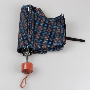 Parapluie pliant créatif 3 volets en gros, mini parapluie portable pour le soleil et la pluie, double usage, compact, pare-soleil en vrac - Product Image 5