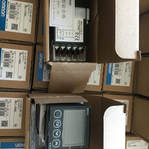 ออมรอน E5CN-QMT-500 เครื่องควบคุมอุณหภูมิ 100 ถึง 240 โวลต์ AC ระบบอัตโนมัติทางอุตสาหกรรม - Product Image 1