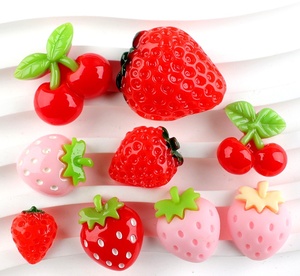 Accessoires en résine écologiques peints à la main, motif cerise et <span class=keywords><strong>fraise</strong></span>, les plus vendus, pour la décoration de coiffes, épingles à cheveux, pendentifs et breloques pour slime - Product Image 3