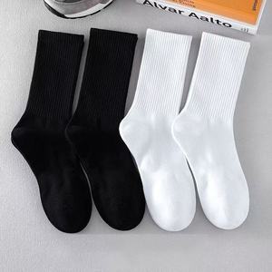 ถุงเท้าลูกเรือผ้าฝ้ายพิมพ์ลายกำหนดเองสำหรับผู้ชายและผู้หญิงถุงเท้ากีฬาวิ่งฤดูร้อนพร้อมโลโก้ถักและตำแหน่งร่างกาย - Product Image 1