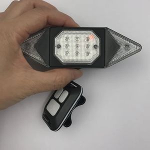 Feu arrière de vélo télécommandé intelligent 4 bleu 5 rouge 30 jaune <span class=keywords><strong>SMDs</strong></span> 6 options de clignotants chargement USB feu arrière de vélo - Product Image 2