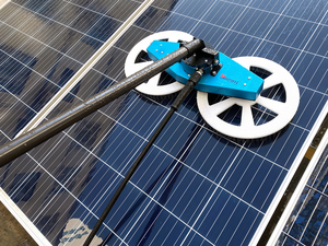 7.5m Water-<b>Powered</b> Solar Cleaning Dual-Head <b>Brush</b>, Green Power Source - Product Image 4