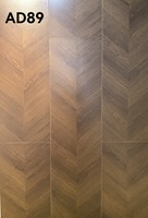 Parquet en chêne contrecollé à chevrons, trois couches, moderne, système de pose à clipser, pour salon, 1910x192mm, 15mm, AC4, E1, toucher doux, 4 couleurs, CE