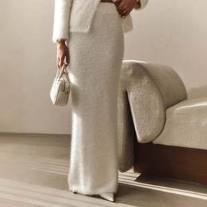 Conjunto de Moda Outono Inverno 2026 para Mulheres, Cardigan de Lã de Manga Longa com Botão Único e Saia de Malha Plush em 2 Peças - Product Image 3