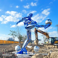 Sculpture de joueur de football en acier inoxydable Vincentaa, sculpture personnalisée d'art moderne