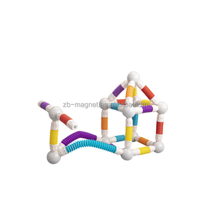 Set di Cubi Magnetici per Costruzioni, Blocchi Magnetici Magici per Bambini che Incoraggiano la Creatività e l'Immaginazione nel Loro Mondo - Product Image 4