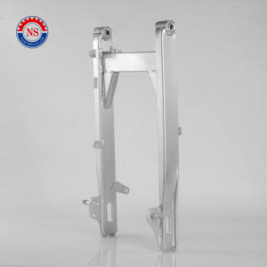 Fourche à bras oscillant arrière de moto en acier personnalisé-Pièce de suspension robuste pour motos Prix compétitif - Product Image 1