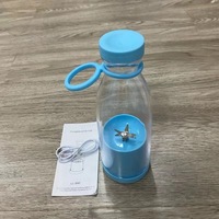Elektrische fruitpers Blender Draagbare USB Draadloos opladen Wijnfles Juicer Cup voor citroen-sinaasappelsap Cup Smoothie Mixeur