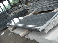 Dalles/Carreaux/Marches/Contremarches en granit gris foncé naturel - Pavés modernes et durables pour intérieur et extérieur
