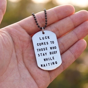 Collana con <span class=keywords><strong>Citazioni</strong></span> Motivazionali in Acciaio Inossidabile: Ciondolo per Cani con Incisione in Inglese, Stile Militare, Moda Europea e Americana - Product Image 3