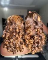 300% perruques de cheveux humains sans colle pour femmes 26 pouces 13x4 dentelle avant bouclés brésilien Remy perruque de cheveux humains