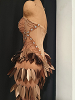 Robe de sirène luxueuse en bronze avec feuilles 3D, ornée de strass, costume de drag queen, robe de scène exotique pour diva