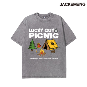 Camiseta Oversize Retro de Estilo Preppy Casual Streetwear con Estampado de Dibujos Animados de Brújula y Pino, Ideal para Camping y Actividades al Aire Libre, Colección LUCKY GUY PICNIC, Edición Local USA - Product Image 4
