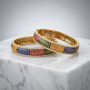 กำไลข้อมือทองเหลืองอินเดียลายดอกไม้มีนาคารีชุบโรเดียมประดับมุกเทียมและเพชรเทียมแบบช่องทองคำ - Product Image 2