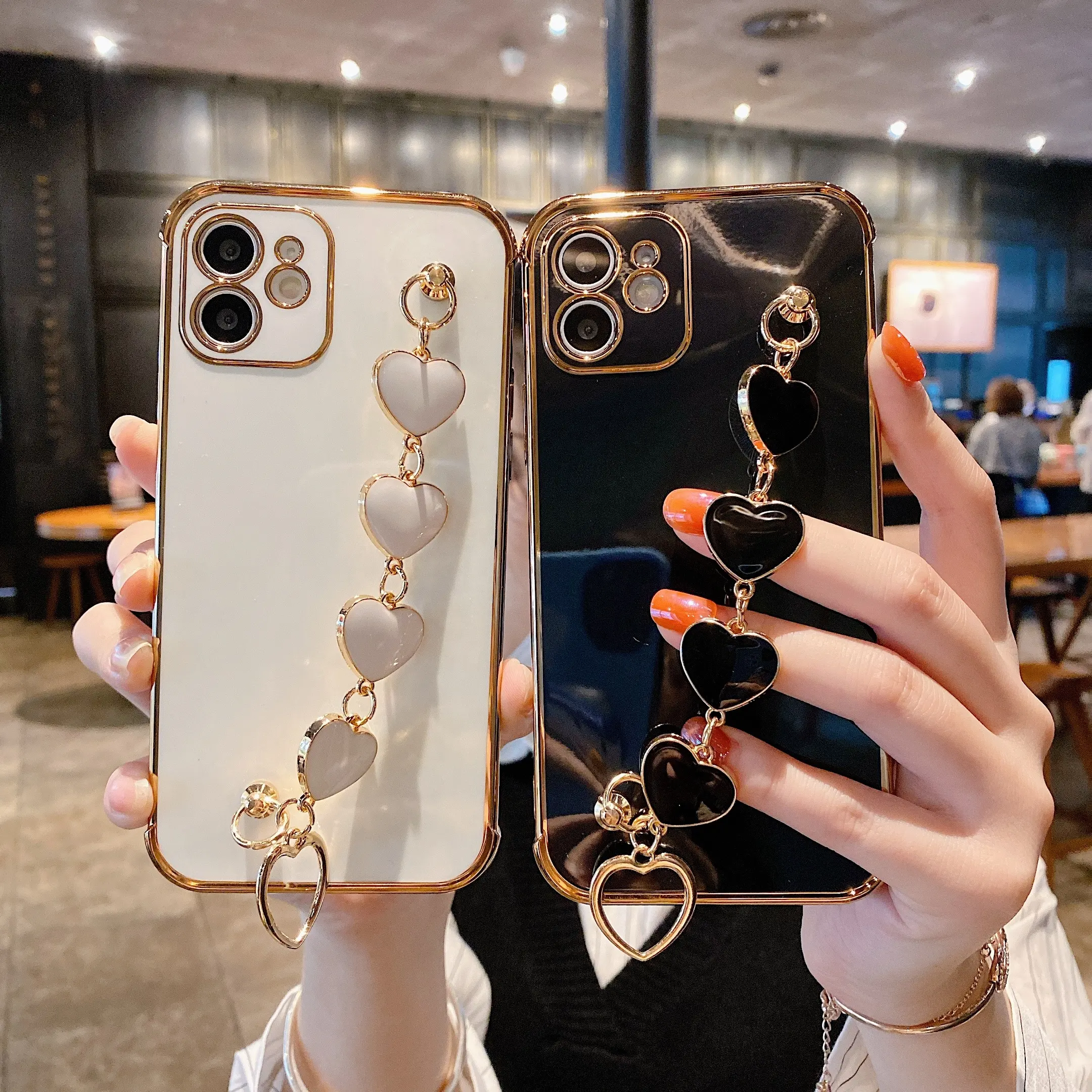 Creatieve Kleurrijke Ketting Voor IPhone12 Pro Case Hart Armband Plated Gold Strap Gevallen Voor Iphone 8 Plus Xs Max 13