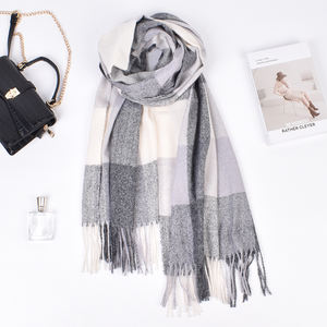 <span class=keywords><strong>Sciarpa</strong></span> Invernale Calda e Spessa con Stampa a Quadri all'Ingrosso Pashmina in Cashmere da Donna Scialle <span class=keywords><strong>Foulard</strong></span> da <span class=keywords><strong>Uomo</strong></span> Coperta Avvolgente da Donna con Nappe in Poliestere - Product Image 5