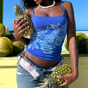 Top de Tirantes Azul con Estampado Floral, Estilo Veraniego, Sexy y Moderno, Corte Ajustado - Product Image 2