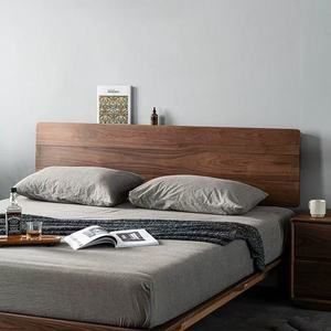 Cama doble moderna de nogal, diseño <span class=keywords><strong>flotante</strong></span> negro de madera maciza para dormitorio, cama moderna de madera maciza de <span class=keywords><strong>roble</strong></span>, cama de madera <span class=keywords><strong>Natural</strong></span> - Product Image 3
