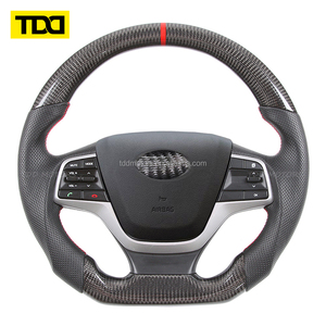 Volant en fibre de carbone véritable TDD compatible avec Hyundai Elantra 4 2016 2017 Solaris 2017 Accent 2018 - Product Image 1