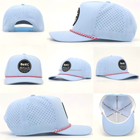 Gorra de Golf Personalizada con Bordado 3D en Relieve, Visera Curva, Perforaciones Cortadas con Láser, Malla Impermeable de Secado Rápido, Gorra Trucker de 5 Paneles