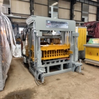 Équipement automatique de fabrication de briques en béton QT5-15 avec une efficacité de production élevée