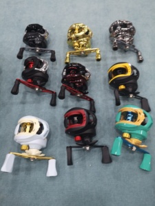 Usine de matériel de pêche Moulinets de pêche à appâts personnalisés Nouvelle arrivée Moulinets de coulée en métal Roues légères Accessoires de pêche - Product Image 4