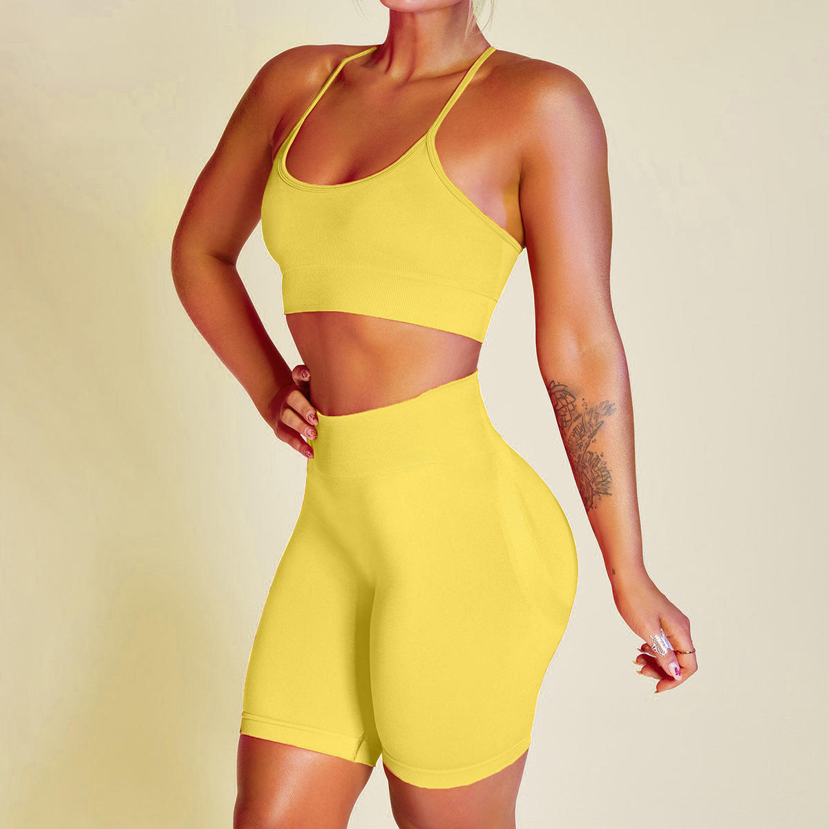 สีเหลือง