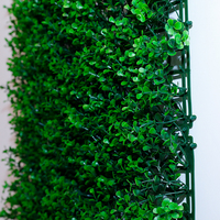 Panneau vertical de haie artificielle en buis vert pour aménagement paysager, mur végétal pour jardin, cour, décoration intérieure