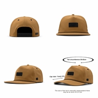 Casquette de golf premium non structurée à 5 panneaux, marron clair, avec logo en PVC, performance imperméable, fermeture snapback avec cordon et patchs personnalisés