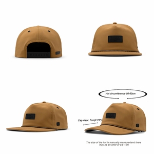 Gorra de Golf Premium de 5 Paneles Sin Estructura, Color Marrón Claro, Logotipo de PVC, Resistente al Agua, Cierre a Presión con Cuerda, con Parches Personalizados - Product Image 2