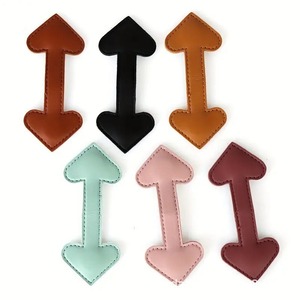 Marcadores de Libros Magnéticos con Diseño de Biblia, Clips de Páginas de Cuero PU, Accesorios para la Escuela y Oficina - Product Image 5