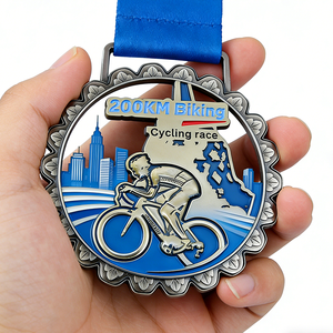 Médaille en métal personnalisée à design ajouré pour souvenirs de cyclisme et de courses de vélo - Product Image 1
