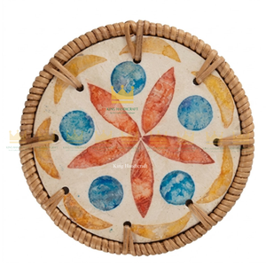 Posavasos Artesanal Moderno y Ecológico con Incrustaciones de Madreperla, Hecho a Mano con Ratán, Protector de Mesa con Mosaico de Conchas Redondas, Decoración para el Hogar - Product Image 2