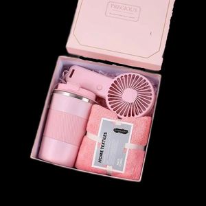 Juego de Regalo Ecológico de Moda 2026 con Fibra de Poliéster, Hermosos Ramos de Flores, Sombrilla, Taza, Regalo para Mamá, Día de la Madre, Boda - Product Image 3