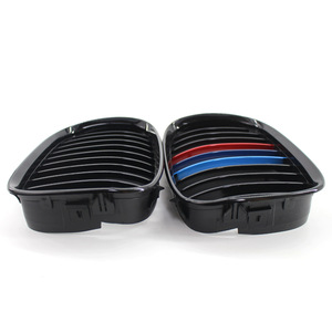 กระจังหน้า BMW E39 สีดำเงา สไตล์ M ช่องดักอากาศกันชนหน้า สำหรับรถยนต์ซีรีส์ 5 ปี 1995-1998 ผลิตจากพลาสติก ABS สำหรับดัดแปลงอัพเกรด - Product Image 1