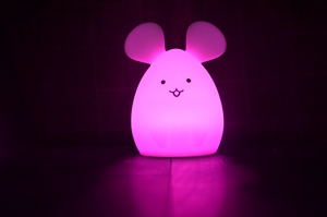 Mini Dễ Thương <span class=keywords><strong>LED</strong></span> Trẻ Em Ánh Sáng Ban Đêm Phòng Ngủ Hơi Thở Chế Độ Thời Gian Nút Di Động Pin <span class=keywords><strong>Silicone</strong></span> Chuột Đỏ Trẻ Em Của Ánh Sáng Ban Đêm - Product Image 5