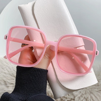 Lunettes de soleil carrées dégradées surdimensionnées de vente chaude pour les lunettes de soleil de luxe des femmes UV400 en stock