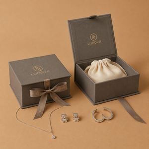 Caja de Regalo de Joyería Personalizada en Forma de Libro, Embalaje de Cartón Rígido, Caja de Joyería con Cinta de Papel - Product Image 1