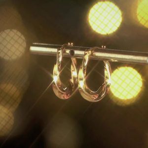 Xinfly China 2023 Daily Wear High Polished Design 18k Yellow Gold Irregular Horseshoe Hoop <b>Huggie</b> Earrings for Women and Girl - Product Image 5