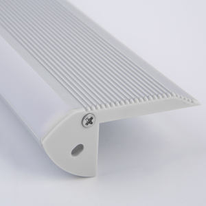 L'escalier de cinéma de conception unique flairant l'aluminium a mené l'éclairage de profil pour l'application d'intérieur - Product Image 4