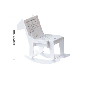 <span class=keywords><strong>2025</strong></span> Bàn Nhỏ Lịch bàn tự làm bằng gỗ ngựa hoạt hình hình dạng máy tính để bàn khối xây dựng đồ chơi Hiển thị lịch bàn sáng tạo - Product Image 1