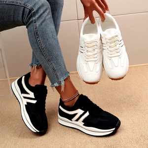 Nuove <span class=keywords><strong>Sneakers</strong></span> Chunky a Righe da <span class=keywords><strong>Donna</strong></span> 2026, Scarpe Sportive Casual Leggere e Traspiranti con Suola Spessa, Bianche e Nere - Product Image 1