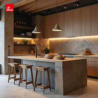 Conception d'armoires de cuisine en bois massif de noyer noir sur mesure, alliant texture luxueuse avec la chaleur des idées de cuisine inspirées de la maison