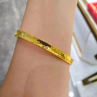 Brazalete de Oro Real de 24K, Martillado, Joyería Fina, Diseño de Lujo para Compromiso, Brazalete de Oro de 24K Grabado a Mano y Personalizado