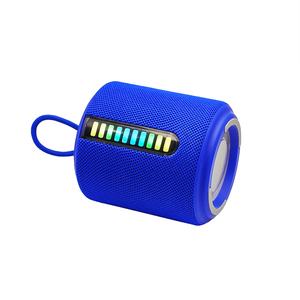 Lại thu phí 1200mAh pin ngoài trời BT loa không dây với dây buộc - Product Image 4
