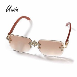 <span class=keywords><strong>Gafas</strong></span> <span class=keywords><strong>de</strong></span> Sol <span class=keywords><strong>de</strong></span> Diseño Vintage con Triple Cruz Estilo Hip Hop, Lentes Degradadas sin Montura, <span class=keywords><strong>Gafas</strong></span> <span class=keywords><strong>de</strong></span> Moda para Hombre y Mujer con Montura Cruzada - Product Image 1