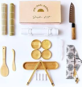 L'ensemble d'outils de bricolage pour la fabrication de <span class=keywords><strong>sushis</strong></span> comprend une assiette en bambou et une cuillère à rouler pour les <span class=keywords><strong>sushis</strong></span> faits <span class=keywords><strong>maison</strong></span> - Product Image 1