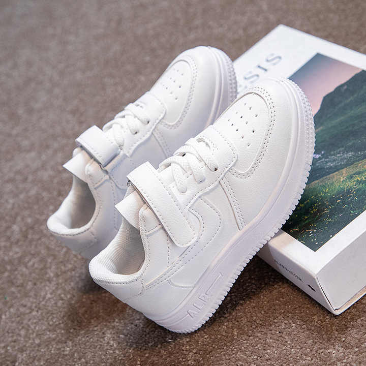 Trendy and versatile student sports board shoes for teenagers, casual sports, white sneakers