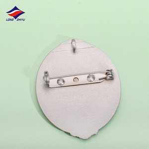 Longzhiyu 18 Năm Kẽm Hợp Kim Pin Nhà Máy Tùy Chỉnh 3D Kim Loại <span class=keywords><strong>Diecast</strong></span> Biểu Tượng Huy Hiệu Dập Nổi Kim Cương-Studded Huy Hiệu Pin - Product Image 2